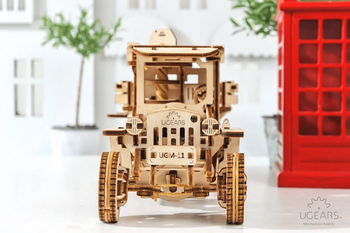 Camion VM-03 – UGEARS Puzzle 3D Mécanique