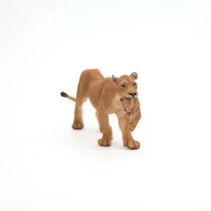 LIONNE AVEC LIONCEAU